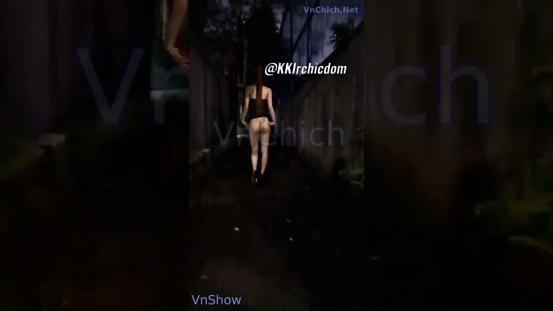 ⁣Nhật ký dắt chó đi dạo ngày Thất Tịch #露出 #母狗 #女绿 #m - Video X từ @KKIrchicdom