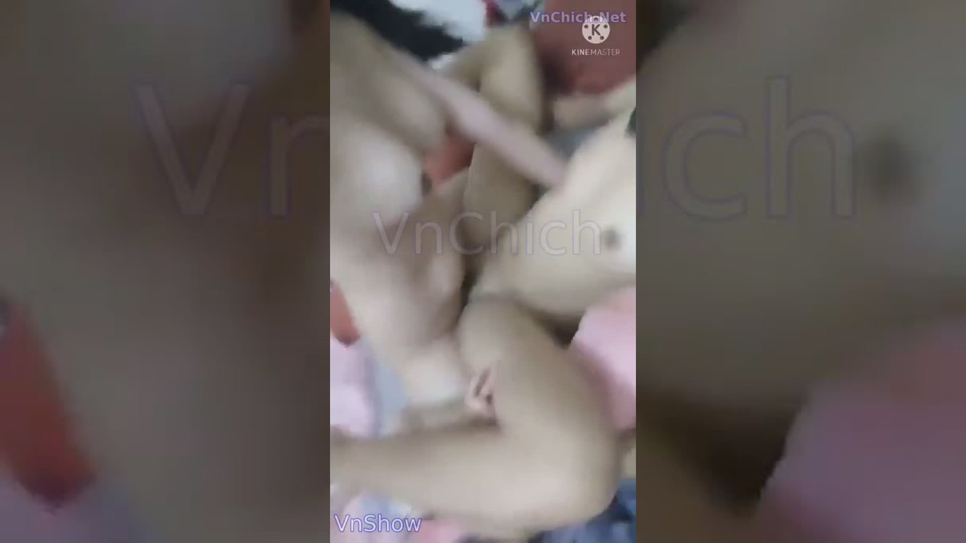 ⁣Đang uống rượu với hai cô bạn gái thì tự nhiên thử làm tình với nhau luôn. - Video X từ @longtor789